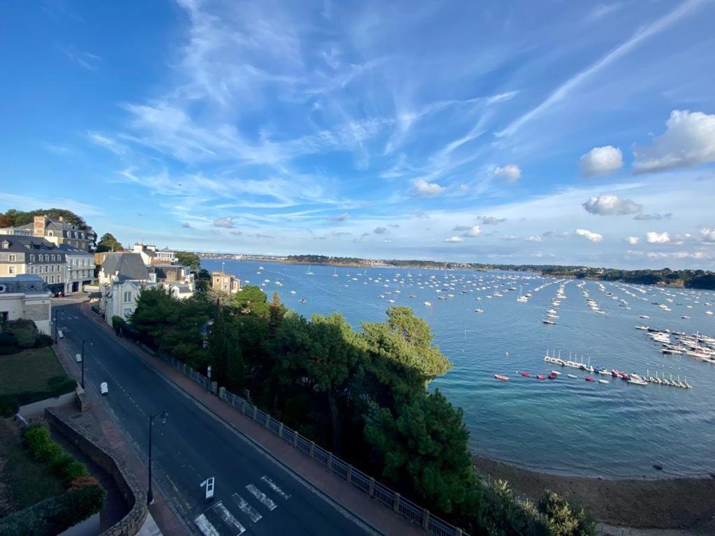 Rosa*Studio *Belle Vue Mer*Dinard* Buitenkant foto